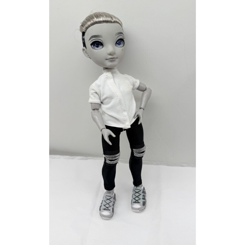 Rainbow High Shadow Series Ash Silverstone Doll Grayscale Boy Fashion Doll